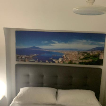 Viky House Chiaja 1 Apartment Napoli Bagian luar foto