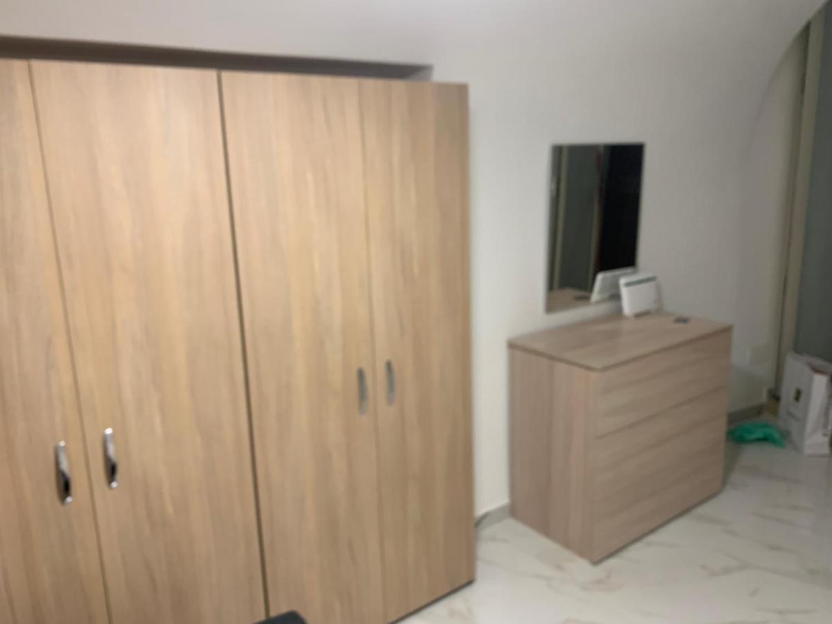 Viky House Chiaja 1 Apartment Napoli Bagian luar foto