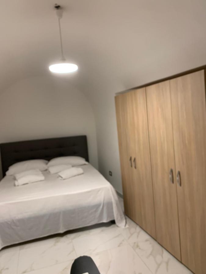 Viky House Chiaja 1 Apartment Napoli Bagian luar foto