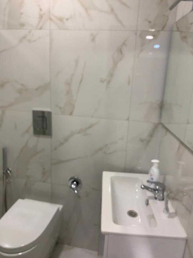 Viky House Chiaja 1 Apartment Napoli Bagian luar foto