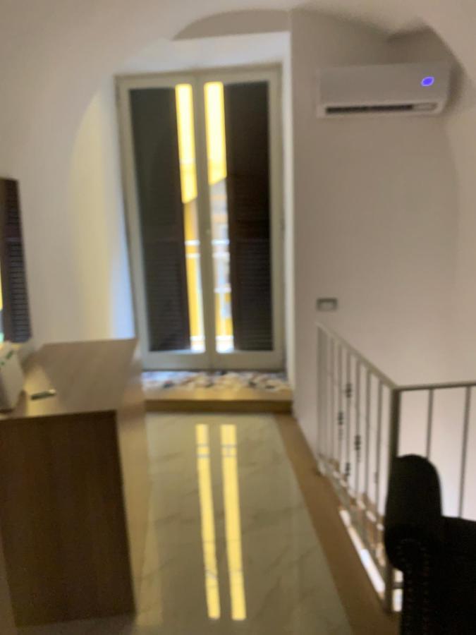 Viky House Chiaja 1 Apartment Napoli Bagian luar foto