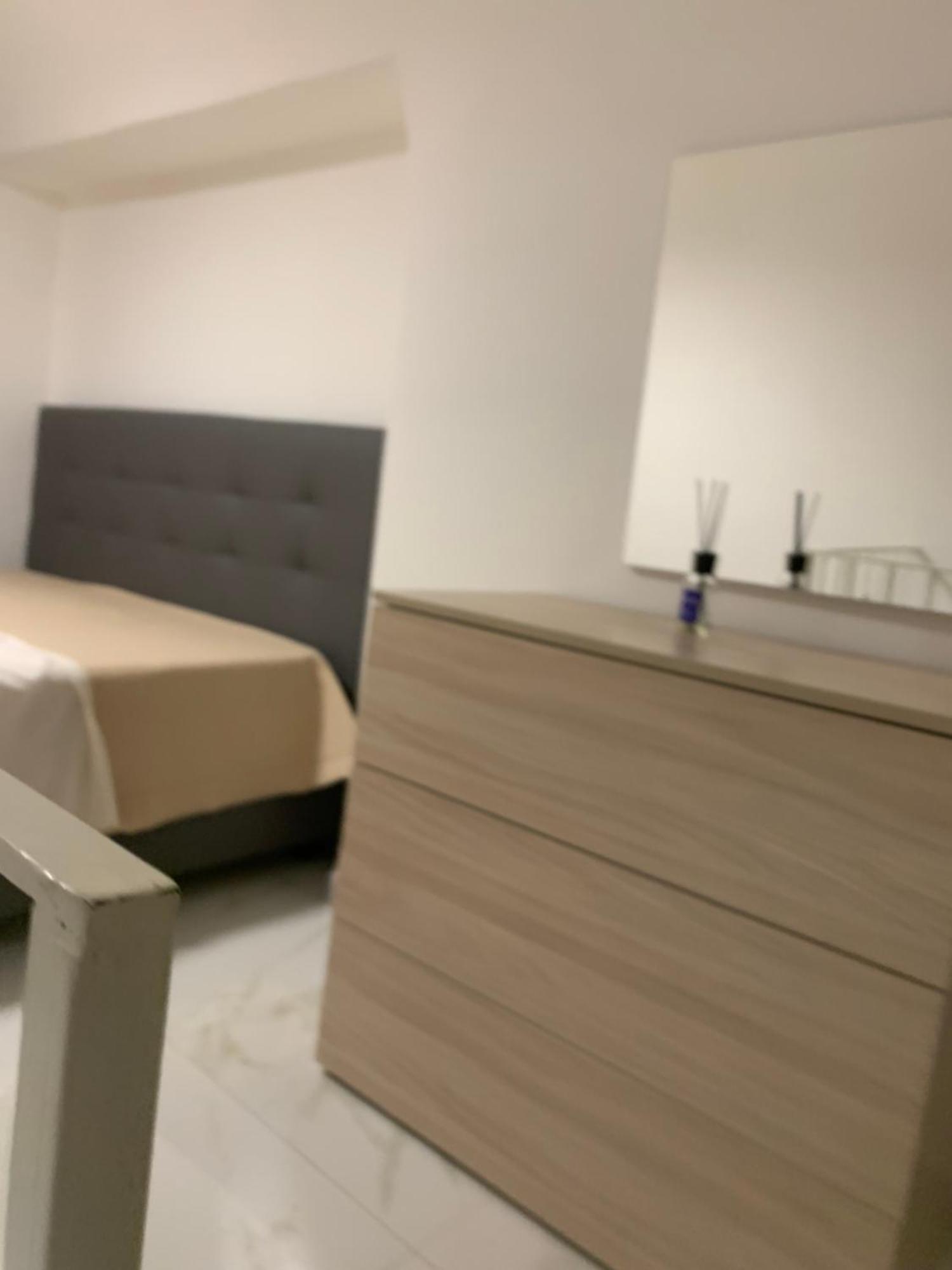 Viky House Chiaja 1 Apartment Napoli Bagian luar foto
