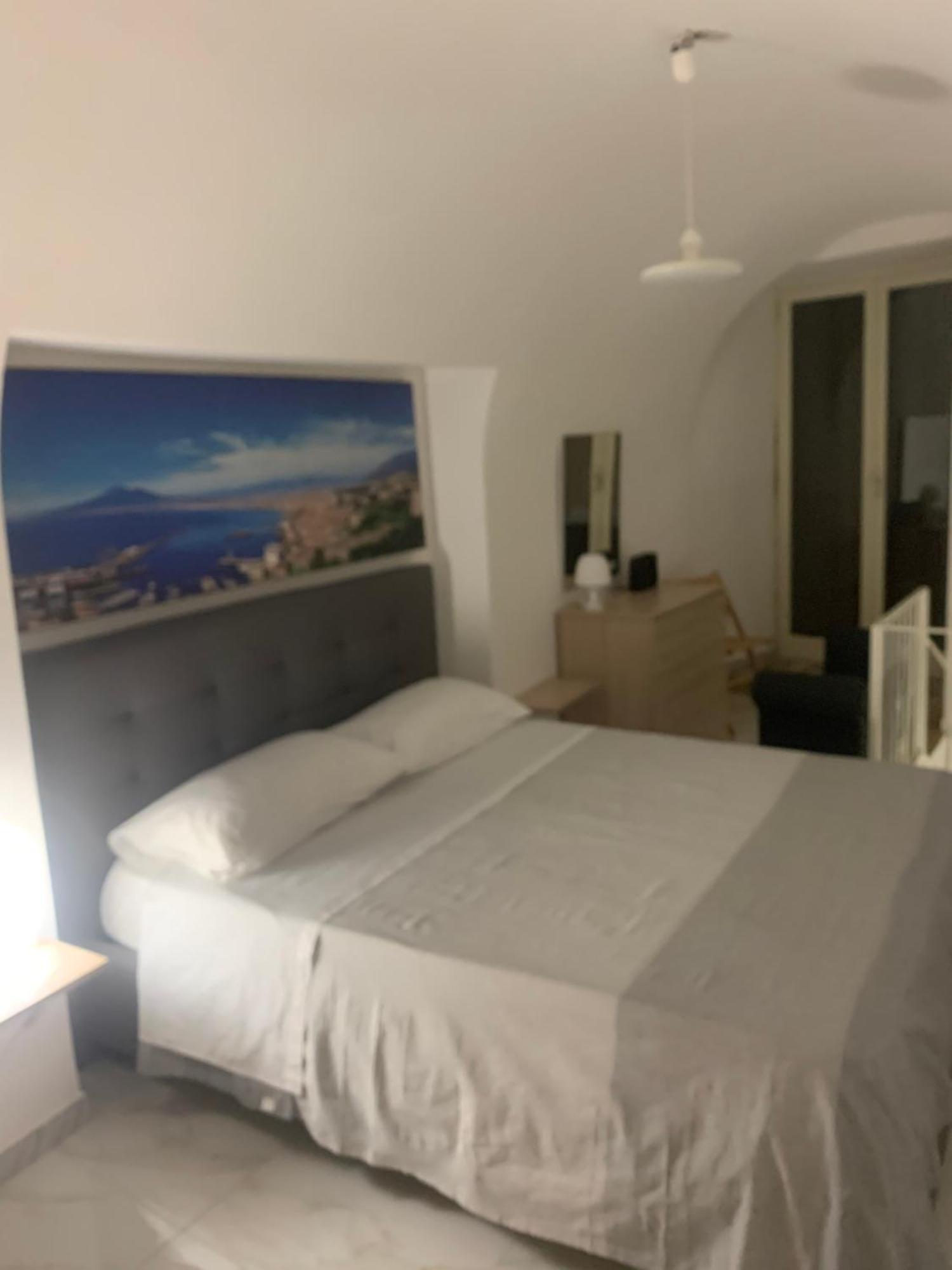 Viky House Chiaja 1 Apartment Napoli Bagian luar foto